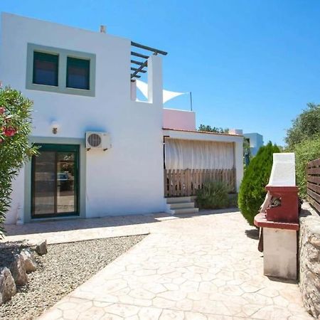 Villa Lea Vlicha  Екстер'єр фото